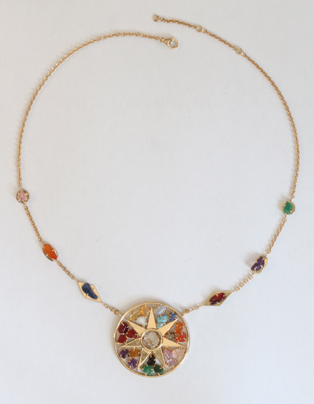 cr&eacute;ation collier pierres fines